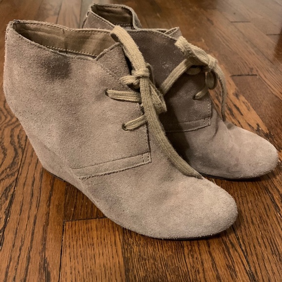 Dolce Vita taupe suede lace up booties- worn once! - Picture 3 of 6